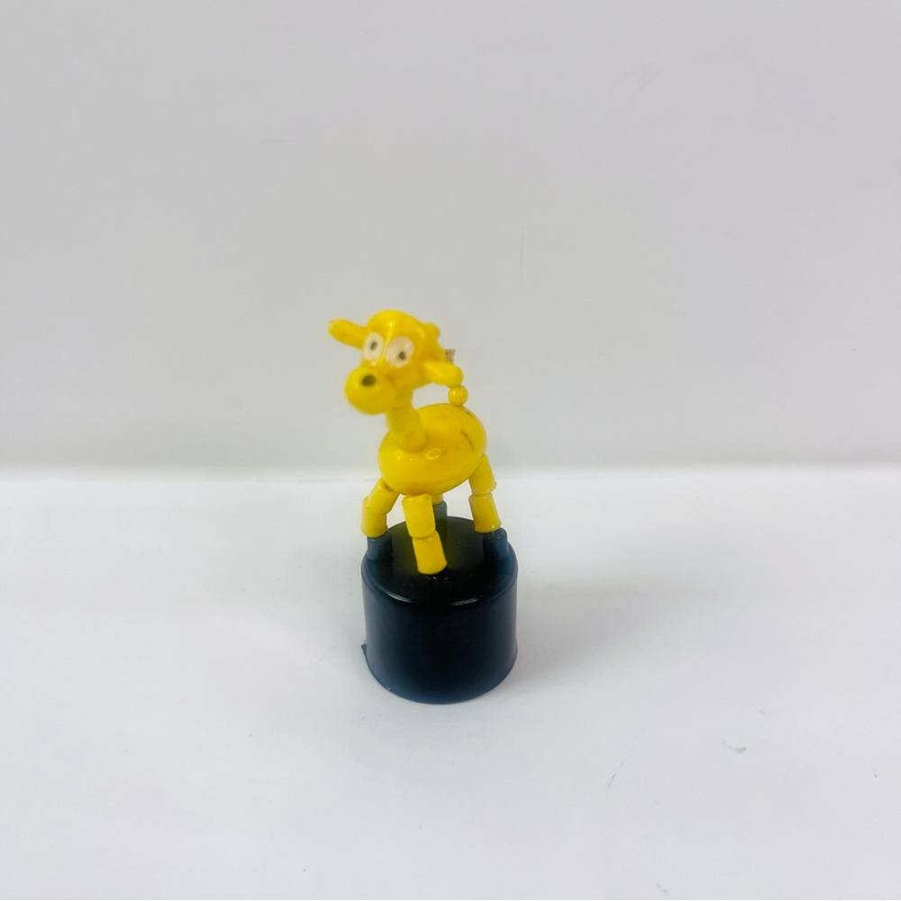 Vintage 1970s Yellow Cow Puppet Toy Made in Hong Kong Hard Plastic - Picture 2 of 8